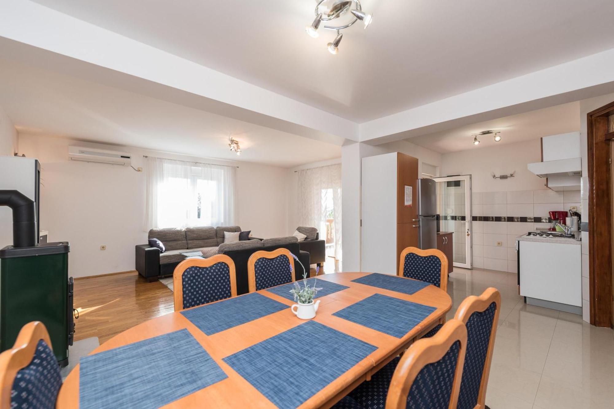 Family Friendly Pool House Ana - Happy Rentals Bibinje Exteriér fotografie