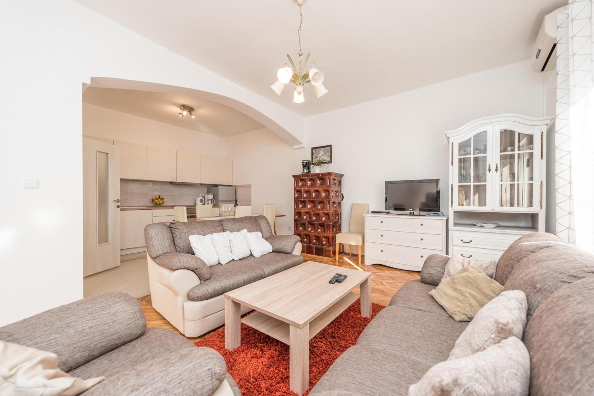 Family Friendly Pool House Ana - Happy Rentals Bibinje Exteriér fotografie