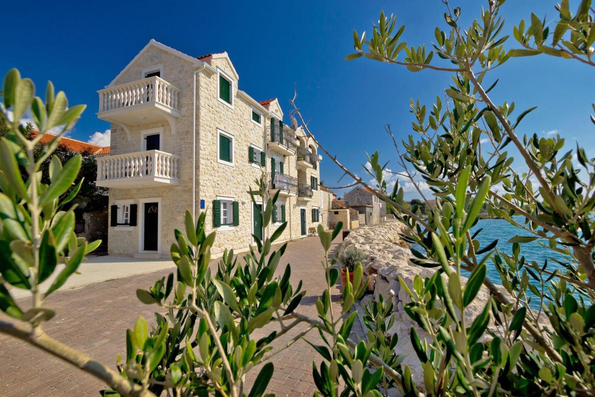 Family Friendly Pool House Ana - Happy Rentals Bibinje Exteriér fotografie